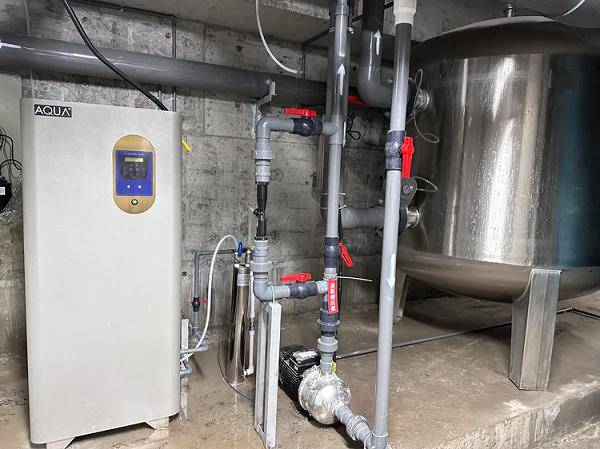 廣州千葉攜AQUA愛克泳池設(shè)備<strong></p>
<p>泳池設(shè)備</strong>，推動(dòng)貴州泳池項(xiàng)目高質(zhì)量落地:泳池設(shè)備